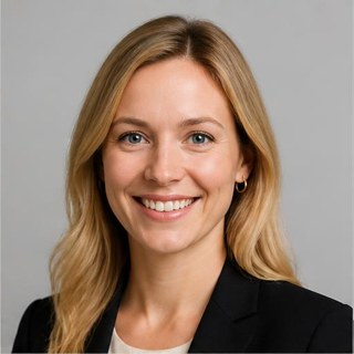 Sophie Laurent, E-commerce Strategist (London, UK)